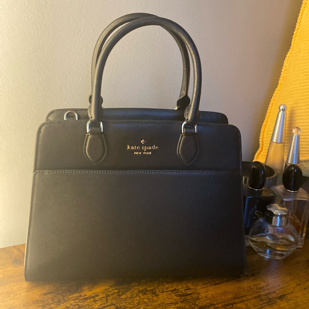 Black Kate Spade M Purse• - Picture 3 of 7